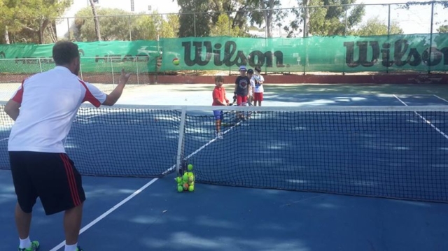 tenis,tenis kursu,tenis dersi,forehand,backhand,elcik,oktenis,tenis okulu,tenis akademi,tenis video,ttf,tenisfederasyonu,ogünköprülü