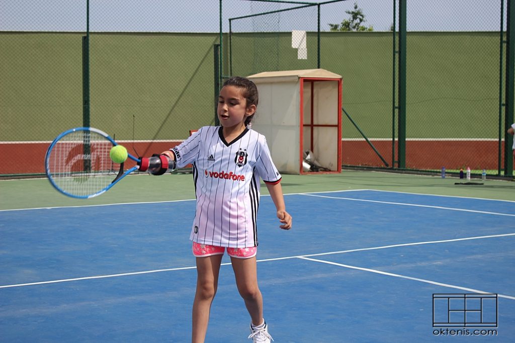 tenis,tenis kursu,tenis dersi,forehand,backhand,elcik,oktenis,tenis okulu