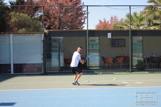 tenis,tenis kursu,tenis dersi,forehand,backhand,elcik,oktenis,tenis okulu