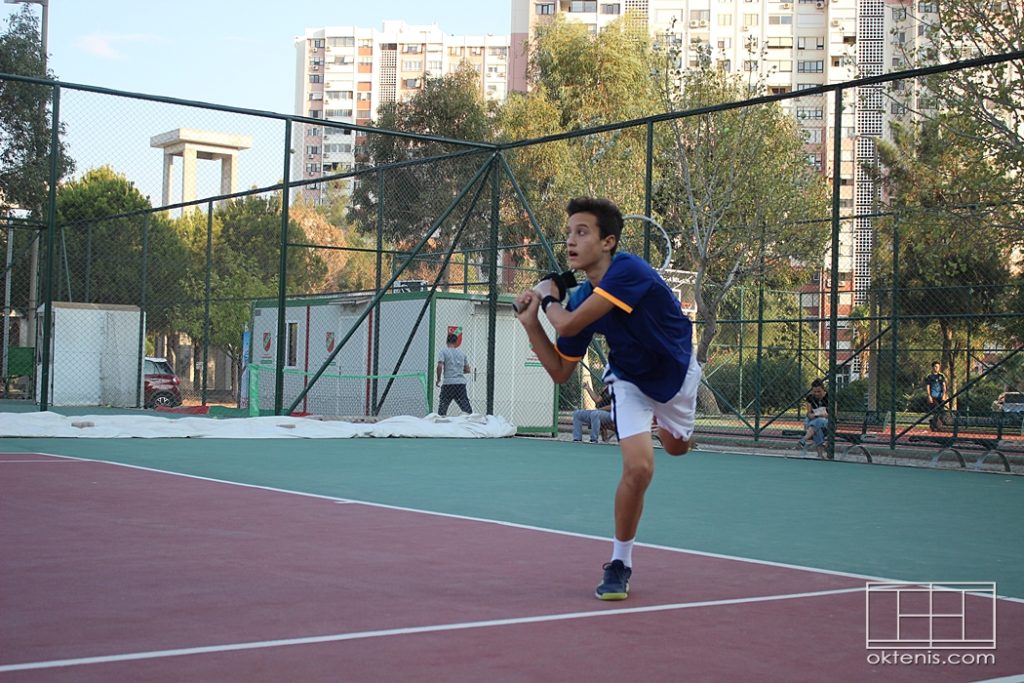 tenis,tenis kursu,tenis dersi,forehand,backhand,elcik,oktenis,tenis okulu,tenis akademi,tenis video,ttf,tenisfederasyonu,ogünköprülü