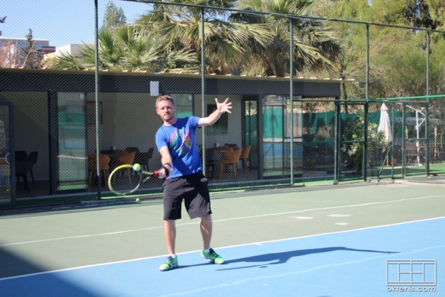 tenis,tenis kursu,tenis dersi,forehand,backhand,elcik,oktenis,tenis okulu