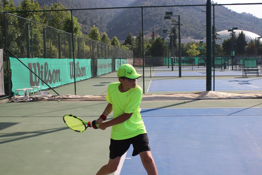 tenis,tenis kursu,tenis dersi,forehand,backhand,elcik,oktenis,tenis okulu,tenis akademi,tenis video,ttf,tenisfederasyonu,ogünköprülü